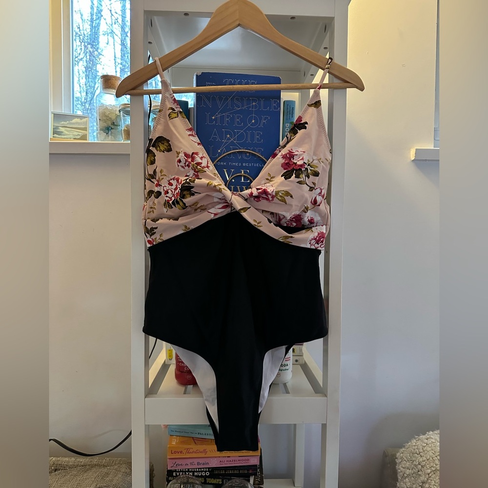 Cupshe swimsuit size L